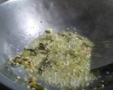 A picture of step 2 of Bombay vadapaav.