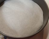 A picture of step 1 of Banana pudding cheesecake.