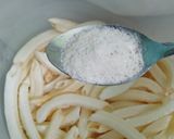 Foto langkah ke 3 dari resep Kerupuk Kentang / French Fries 2000 KW.