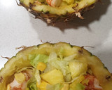 Foto del paso 5 de la receta: Cóctel de gambas en piña