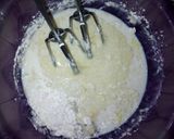 Foto langkah ke 2 dari resep Bolu Kukus Semangka.