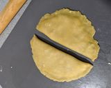 A picture of step 6 of Gobi Paratha.