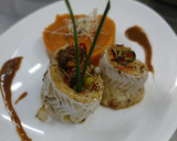 Foto del paso 3 de la receta: Rolls de merluza con vegetales a las finas hierbas