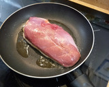 Foto del paso 2 de la receta: Magret de pato con salsa de naranja y patatas fritas
