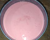 A picture of step 4 of Irish Strawberry Choco Cake.