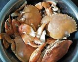 Foto langkah ke 1 dari resep Kepiting Saus Padang.