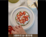 免烤箱！濃郁抹茶與鮮甜草莓的完美搭配-「抹茶草莓千層蛋糕」的食譜步驟11照片