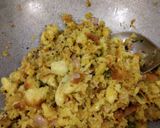 A picture of step 5 of Bread upma.