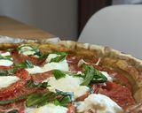 Une image de l'étape 6 de 🌿Tarte tomate basilic et pesto aux fanes de carottes.