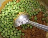 A picture of step 3 of Green peas kurma.