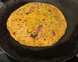 A picture of step 2 of Methi thepla.