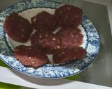 A picture of step 2 of Beef Patty Hamburger.