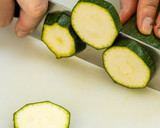 【老菜脯櫛瓜排骨湯】芒種節氣燉湯，清爽甘甜無負擔的食譜步驟1照片