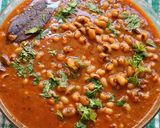 A picture of step 4 of White Cowpeas Masala Curry.