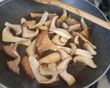 Foto del passaggio 2 della ricetta Orecchiette con cardoncelli🍄‍🟫🍅🌱