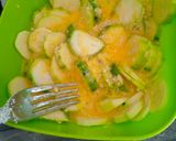 A picture of step 1 of Baked Zucchini Frittata.