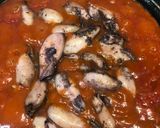 Foto del paso 6 de la receta: Chipirones 🦑 en salsa de tomate