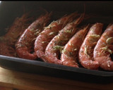 Foto del paso 2 de la receta: Arroz a la cubana saludable y gambas al horno