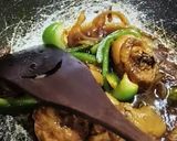 Foto langkah ke 8 dari resep Ayam kecap paprika.