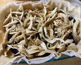 Foto del passaggio 3 della ricetta Torta salata di sfoglia con cavolo viola e pleurotus