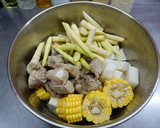 箭筍蘿蔔排骨湯(簡單料理)的食譜步驟5照片