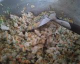 Foto langkah ke 2 dari resep Pangsit isi tuna sayur.