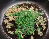 Foto del paso 6 de la receta: Alcachofas y chocos al ajillo