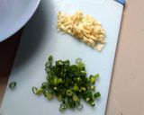 Foto langkah ke 4 dari resep Salted egg yolk prawns (Udang saus telur asin).