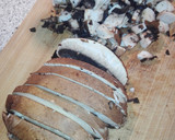 Foto del paso 1 de la receta: Huevo y champiñón Portobello en cama de espinacas