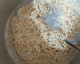 A picture of step 1 of Doodh Sewiyan.