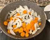 Foto del paso 5 de la receta: Solomillo de cerdo en salsa
