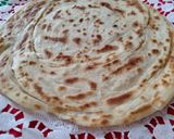 A picture of step 5 of Lacha Paratha.