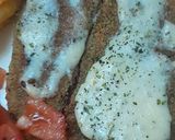 Foto del paso 4 de la receta: 🏟️ Golazo de Sabor con Berenjena, Queso, Huevo y Tomate