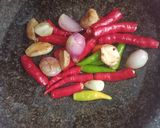 Foto langkah ke 2 dari resep Sambal Tuk Tuk Khas Batak.