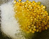 A picture of step 1 of Instant caramel popcorns.