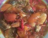Foto langkah ke 4 dari resep Tumis sarden pedas.