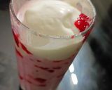 A picture of step 5 of Strawberry falooda.