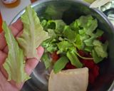Pas rețetă Salata de Roșii cu Brânză🍅🥒🧅🍞🧂 3 fotografie