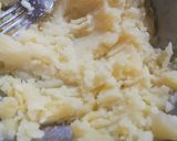 A picture of step 1 of Aloo Chicken Tikiya👌.