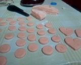Foto del paso 6 de la receta: Alfajores de maicena rosas 💗