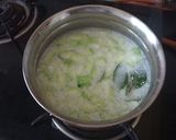 A picture of step 3 of Lauki Curry.