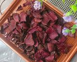 Foto langkah ke 4 dari resep Keripik Ubi Ungu.