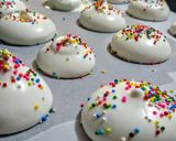 Foto del paso 3 de la receta: MERENGUITOS 🍥Y Grageas de 🌈Colores...!