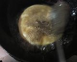 A picture of step 2 of Aata puri.