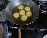 A picture of step 5 of Potato Smiley.