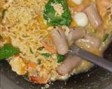 Foto langkah ke 4 dari resep Mie kuah tomyam instant.