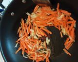 Spagetti zöldségekkel Wokban recept fázis 3 fotója