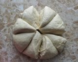 Foto langkah ke 4 dari resep Pizza Mini.