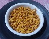 તીખા ગાંઠિયા (Tikha Ganthiya Recipe In Gujarati) રેસીપી સ્ટેપ2ફોટો