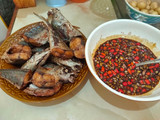 Ikan Goreng Siram Kuah Kecap Pedas